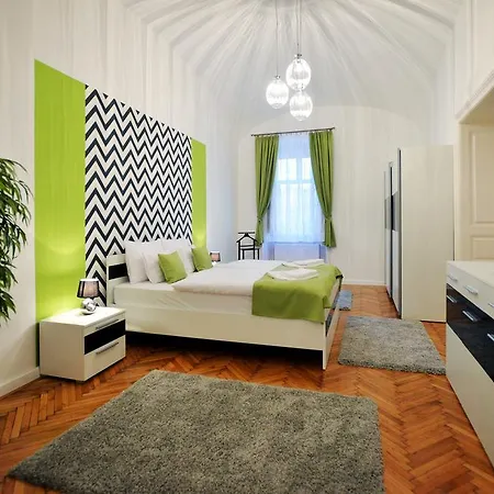 アパート Varkapitany エゲル